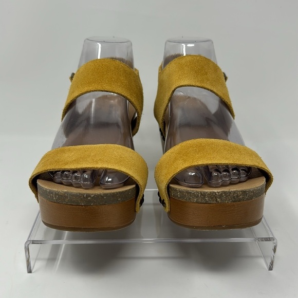 Brand New! Lucky 🍀 Brand Yellow Leather Heeled Sandals SIZE 8.5M/39 - Picture 4 of 13